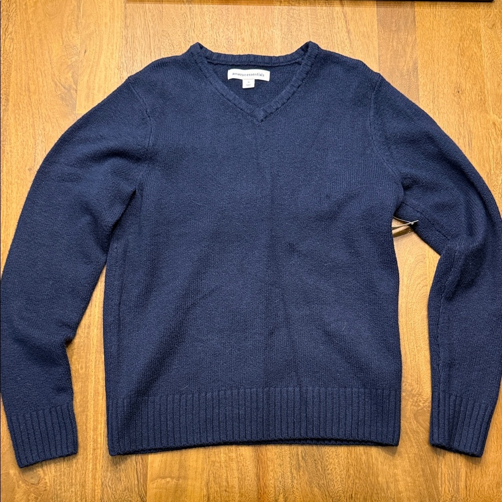 Amazon Essentials Navy V-Neck Men's Sweater